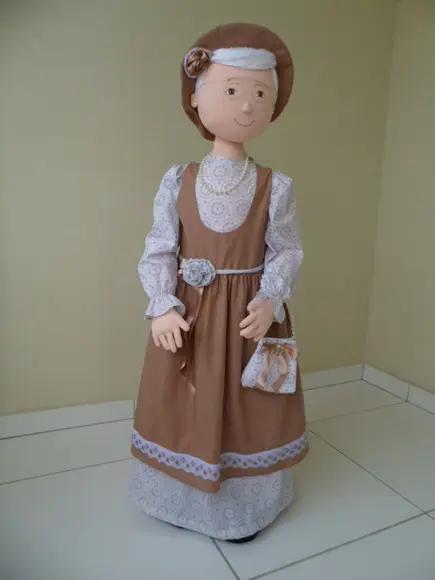 Boneca de Pano 1m e 20 cm para Decorar Articulada para de Pé