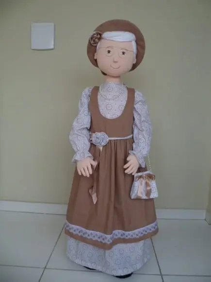 Boneca de Pano 1m e 20 cm para Decorar Articulada para de Pé