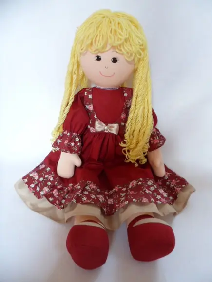 Boneca de pano grande