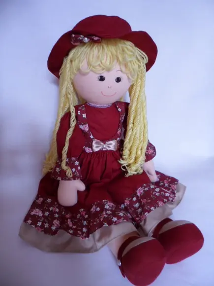 Boneca de pano grande