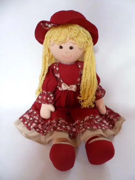 Boneca de pano grande