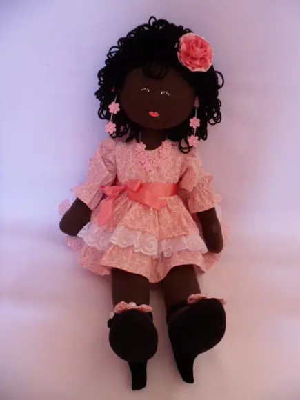 Boneca de pano grande Negra