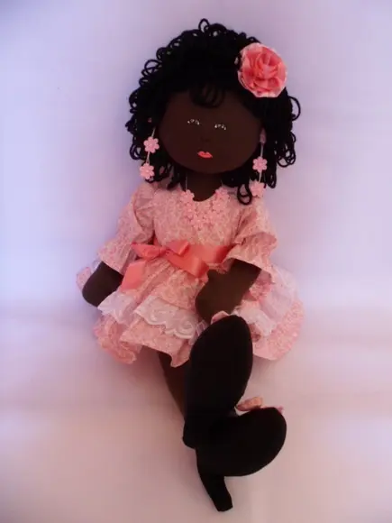 Boneca de pano grande Negra