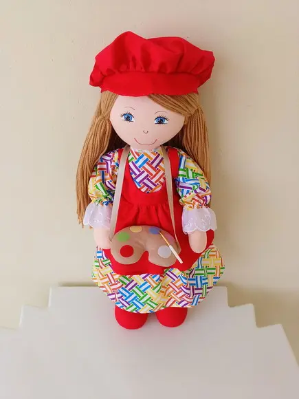Boneca de Pano Grande Pintora