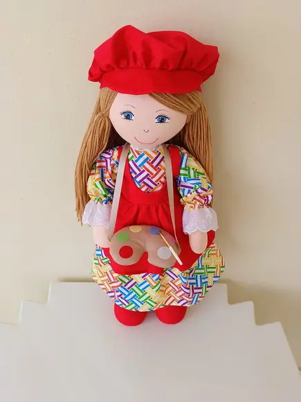 Boneca de Pano Grande Pintora