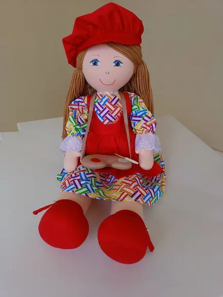 Boneca de Pano Grande Pintora