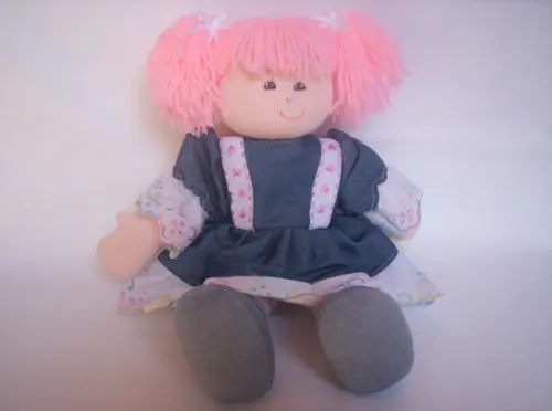 Boneca de Pano Menina