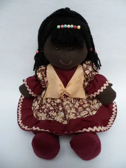 Boneca de Pano negra