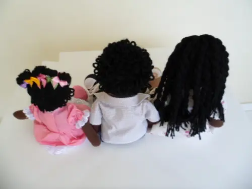 Bonecos de Pano Familia Pedagógica Negra