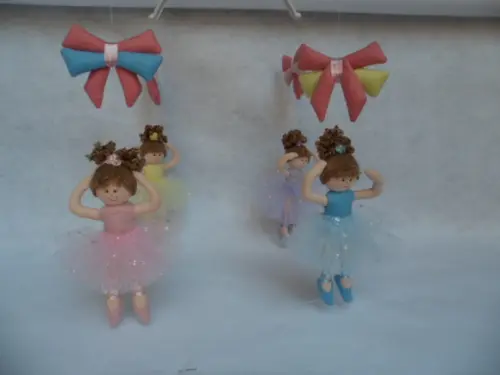 Móbile de berço musical bailarinas