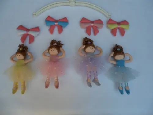 Móbile de berço musical bailarinas