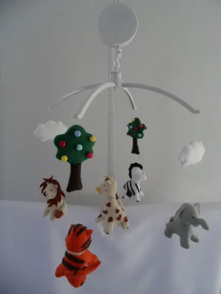 Móbile de Berço Safari Artesanal