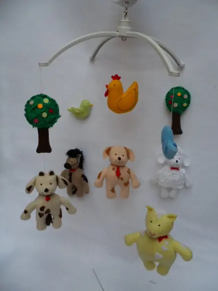 Móbile para Berço Animais da Fazenda