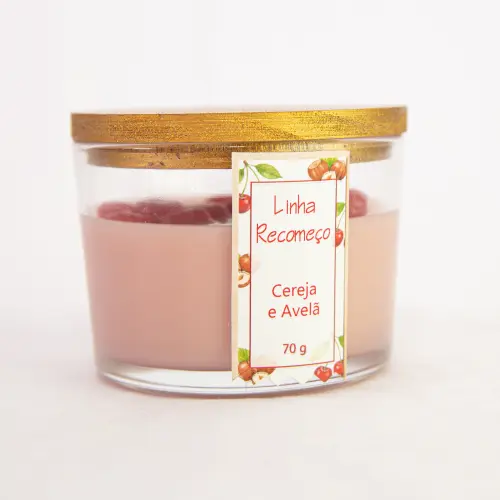 Kit Vela Aromática Artesanal 70 g, Cor Castanho, com Porta-fósforos, Cereja e Avelã, Cera de Coco, Linha Recomeço, Presente e Lembrança - Cópia