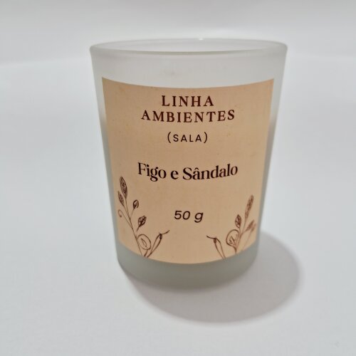 Vela Aromática Artesanal  de Cera de Coco Figo e Sândalo cor Castanho Presentes Criativos Decoração Lembrança Vela Perfumada