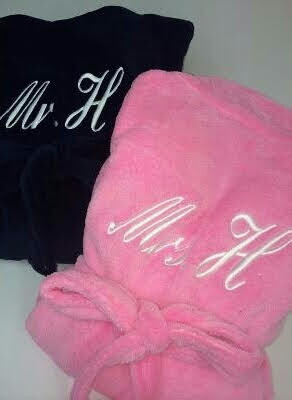 Kit 2 Roupões Casal Bordado com Nome Exclusivo