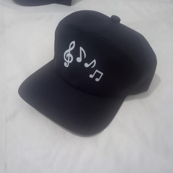 Boné Notas Musicais
