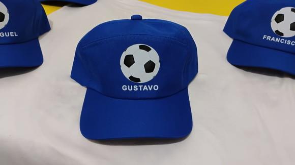 Boné Tema Futebol - com o Nome dos Convidados