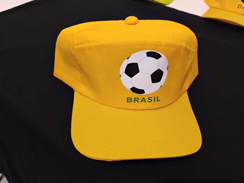 Boné Lembrancinha Tema Futebol Copa do Mundo
