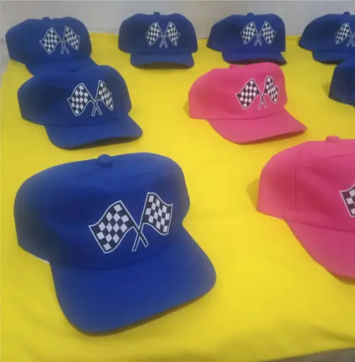 Boné Bandeirinha - Lembrancinha Tema Carros
