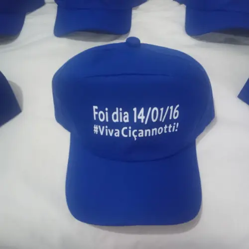 Boné de Festa com Nomes