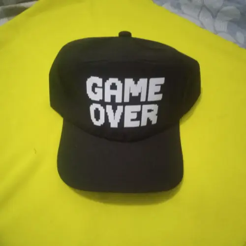 Boné Game Over