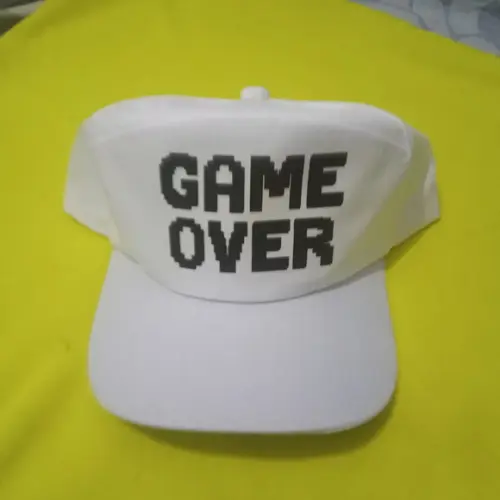 Boné Game Over