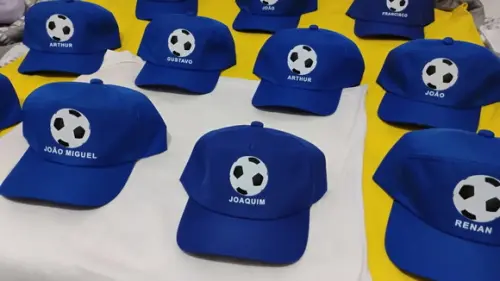 Boné Tema Futebol - com o Nome dos Convidados