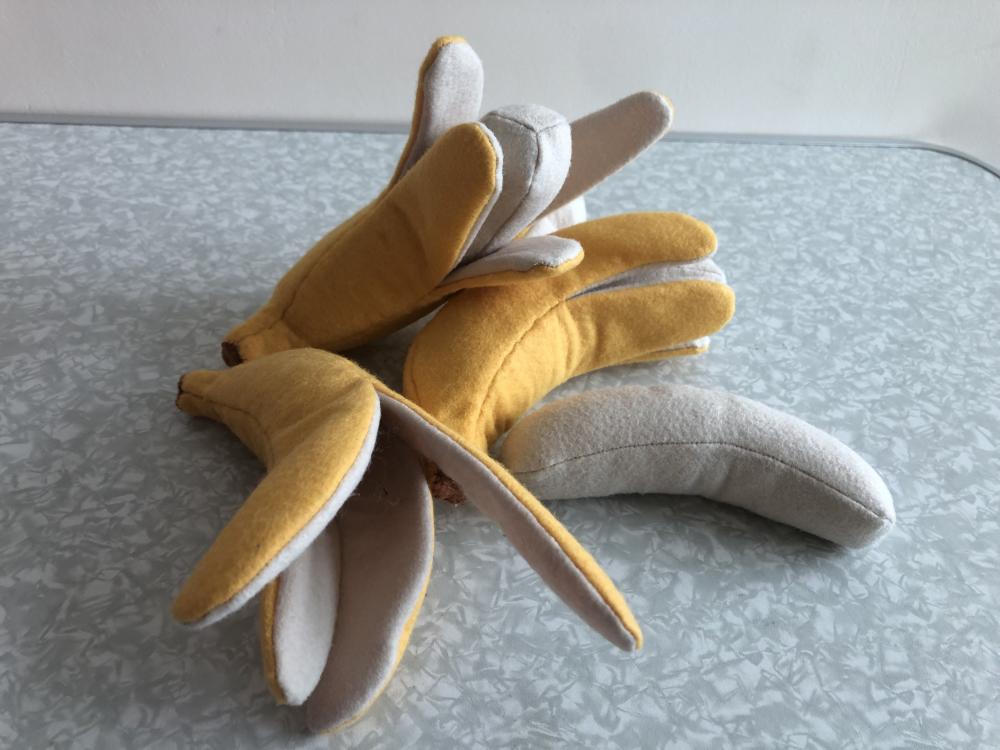 Kit de frutas em feltro com 12