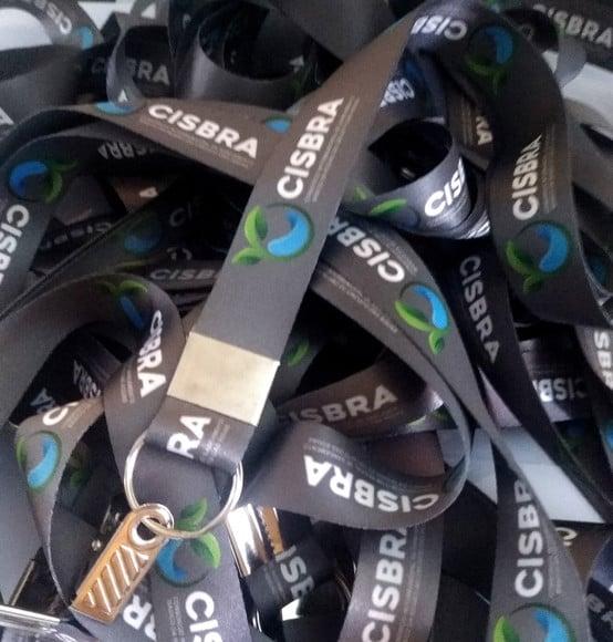 25 Crachás C/cordões 20mm Personalizados Arg e Jacaré