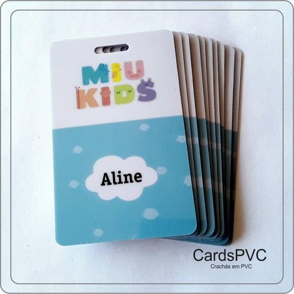 Kit 03 crachás e 40 cordões Personalizados