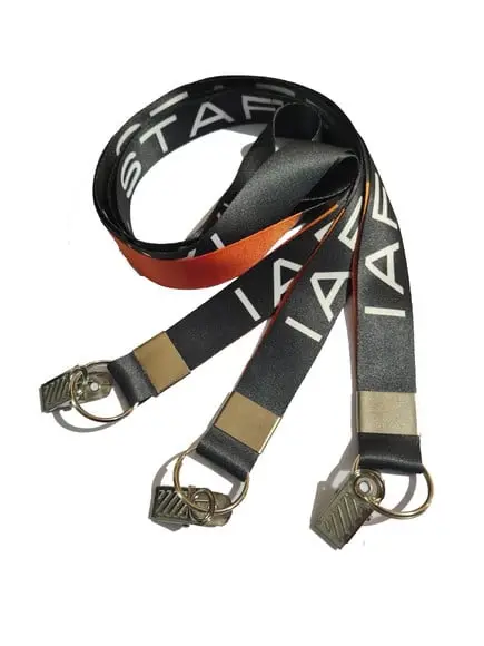 40 Crachás e 40 Cordões 20mm Personalizados Arg e Jacaré