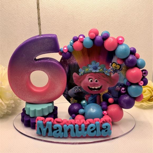 Vela Cenário Trolls (degradê) - Biscuit (personalizada)