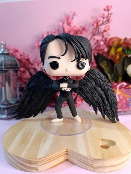 Funko Biscuit Jungkook Versão Black Swan Bts