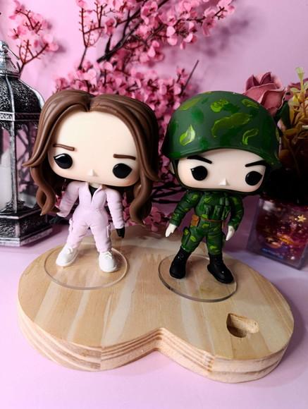 Funko Biscuit Yoon Se-ri e Ri Jeong-hyeok Pousando no Amor