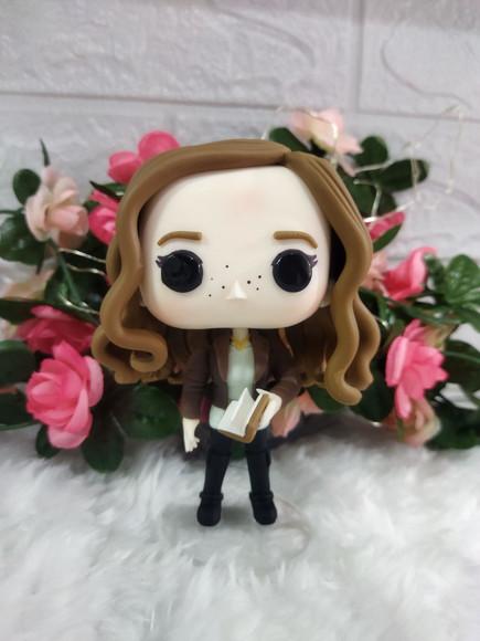 Funko Em Biscuit Addie Larue