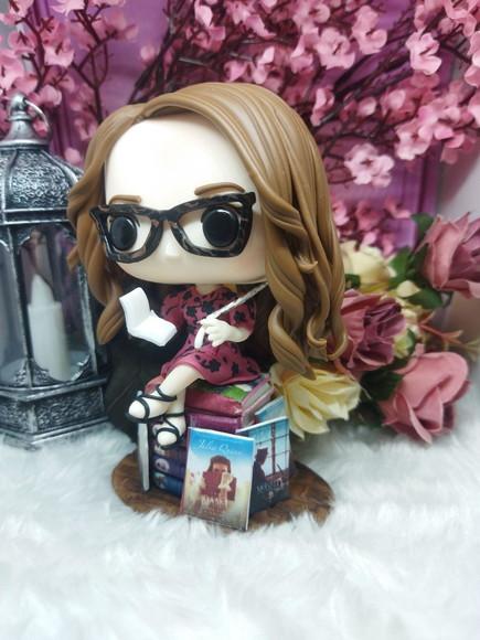 Funko em Biscuit Autora Julia Quinn de Bridgerton