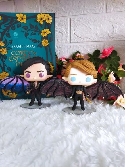 Funko Em Biscuit Feyre Archeron Com Asas E Rhysand