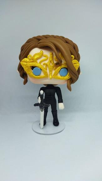 Funko em Biscuit Nestha Archeron de Máscara Acotar