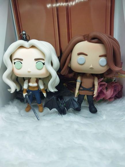 Funko em Biscuit Seraphina e Nyktos de Sangue e Cinzas