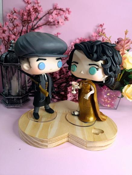 Funko em Biscuit Tommy Shelby e Lizzie Stark Peaky Blinders