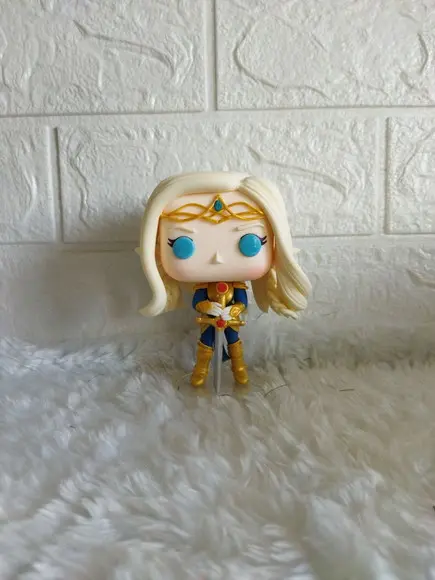 Funko em Biscuit Aelin Calaena de Tog