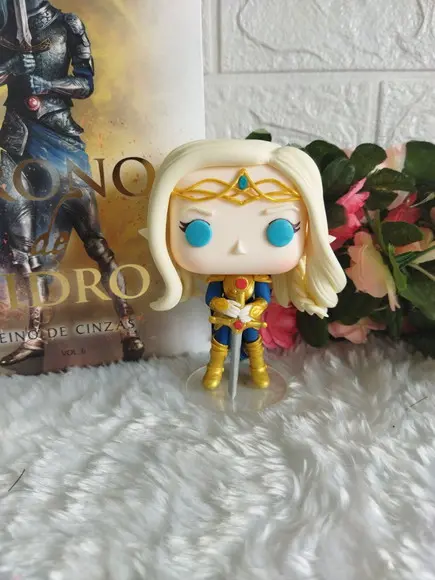 Funko em Biscuit Aelin Calaena de Tog