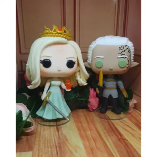 Funko em Biscuit Aelin Calaena e Rowan de Tog ( Trono de Vid