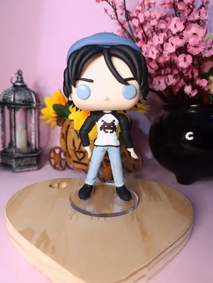 Funko em Biscuit Armin de Amor Doce