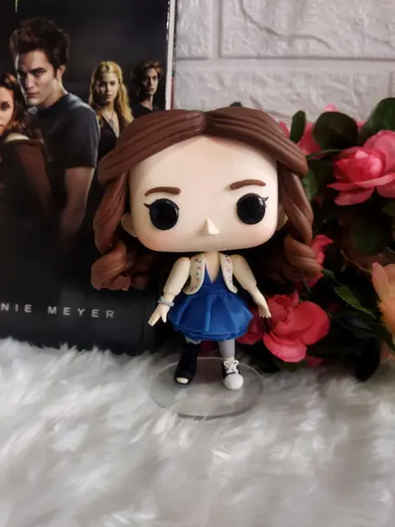 Funko em Biscuit Bella Swan e Edward Crepúsculo