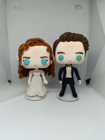 Funko em Biscuit Penelope e Colin Bridgerton/ Nicola e Luke