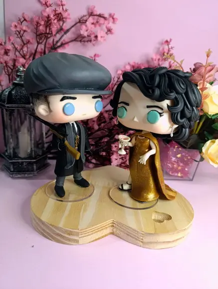 Funko em Biscuit Tommy Shelby e Lizzie Stark Peaky Blinders