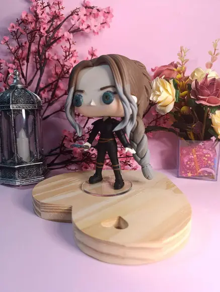 Funko em Biscuit Violet Sorrengail Quarta Asa