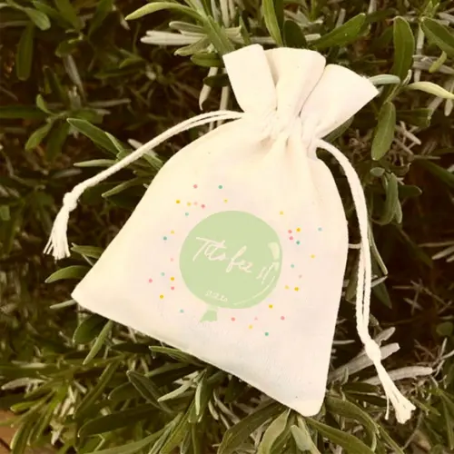 50 Saq de Algodão Cru Personalizados c/ Babado- 10 x 12cm